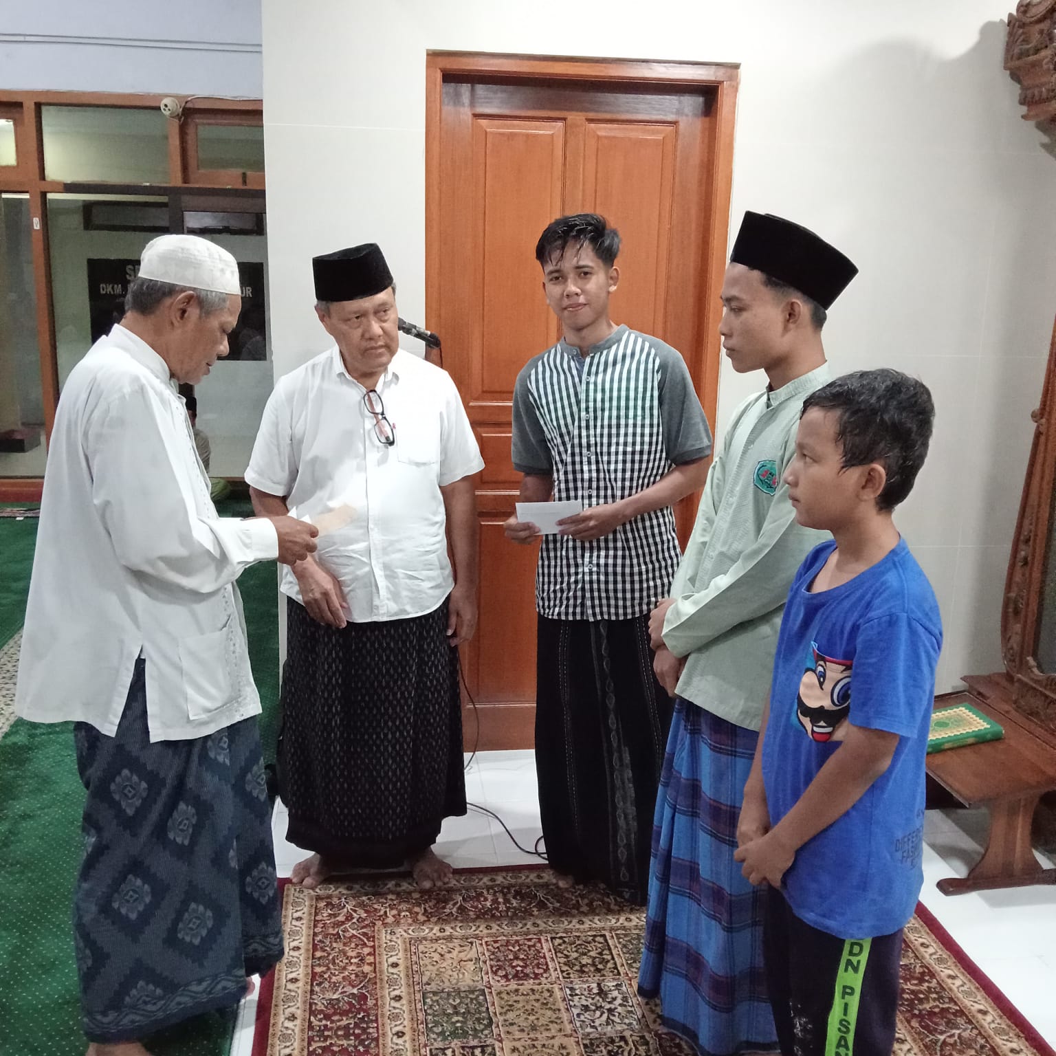 Masjid Jami' Al-Mabrur Luncurkan Bantuan Pendidikan Masjid Jami' Al-Mabrur Luncurkan Bantuan Pendidikan