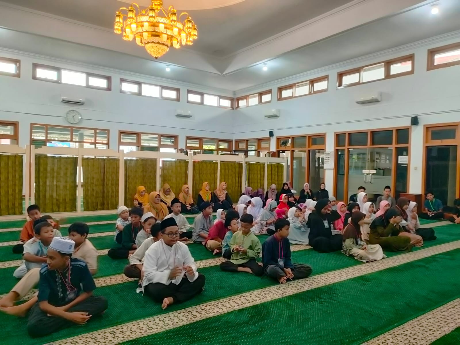 Pesantren Ramadhan Kilat di Masjid Jami' Al-Mabrur: Mencetak Anak Mandiri, Disiplin, dan Berakhlak Mulia di Era Digital.
