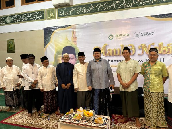 Meriah dan Penuh Kebersamaan, Peringatan Maulid Nabi di Masjid Jami’ Al-Mabrur Hadirkan Pesan Cinta Rasulullah