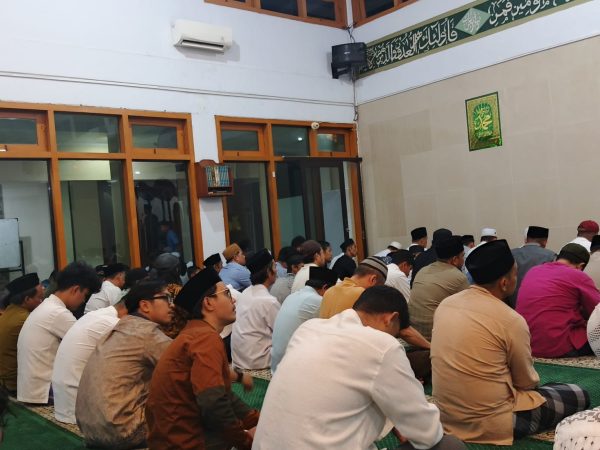 Tarawih Pertama Ramadan, Masjid Jami’ Al-Mabrur Ajak Jamaah Makmurkan Masjid
